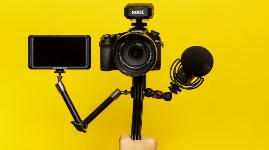 Switch Pod Camera Switch Pod Tripod Review : A minimal, versatile, handheld tripod